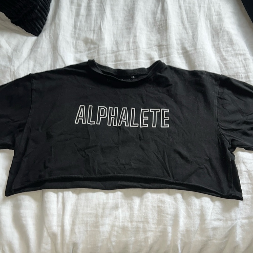 ALPHALETE crop top